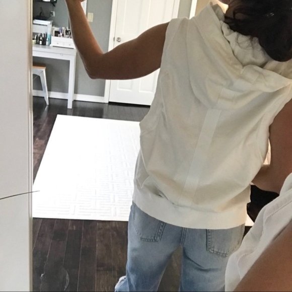 Adidas Stella McCartney white hooded vest - Picture 3 of 8